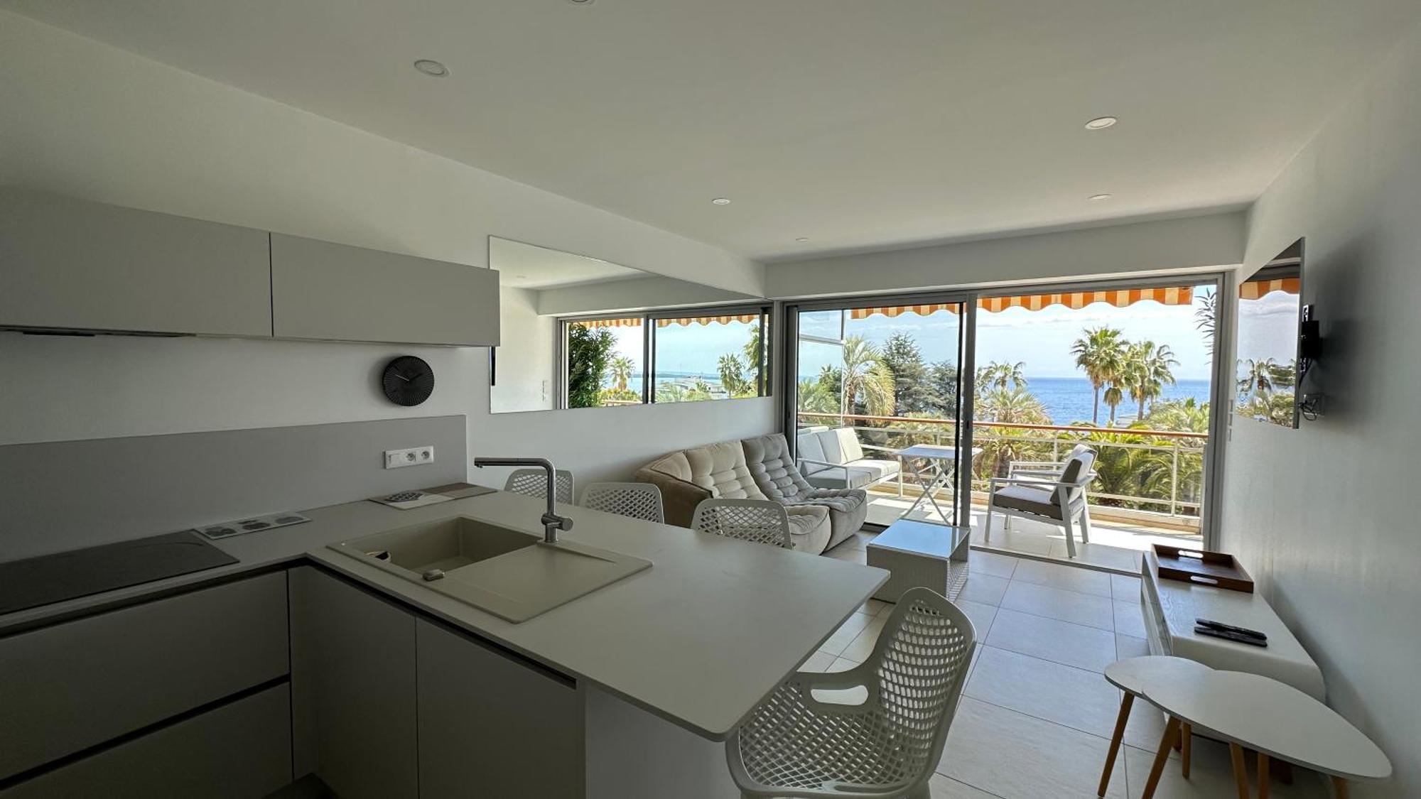 Appartement 2 Chambres Vue Mer Panoramique, Proche Croisette Cannes Валлорис Экстерьер фото